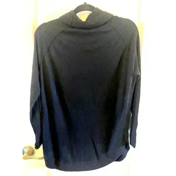 NWT Caslon Turtleneck Raglan Longline Sweater Womens Size XS Black Knit wool - Picture 3 of 5